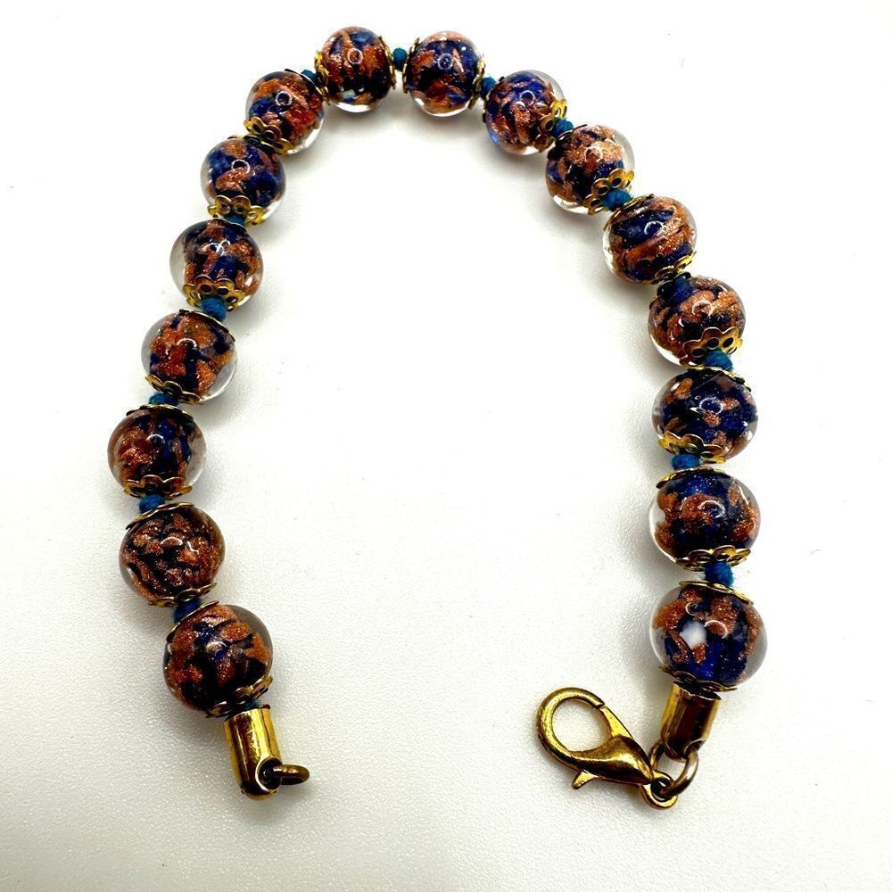Amazing 7” all‎ lampwork glass beaded and hand knotted, bracelet!